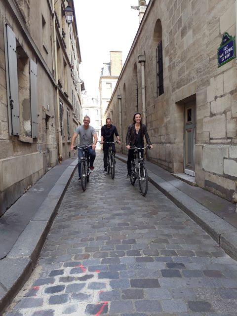 Paris: Guided Bike Tour Like a Local - Meeting at Le Peloton Café, then rolling out like you mean it