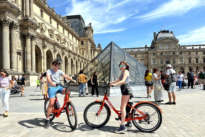 Paris Guided City Sightseeing Tour by Bike or E-Bike - Pacing, distance, and group size reality check