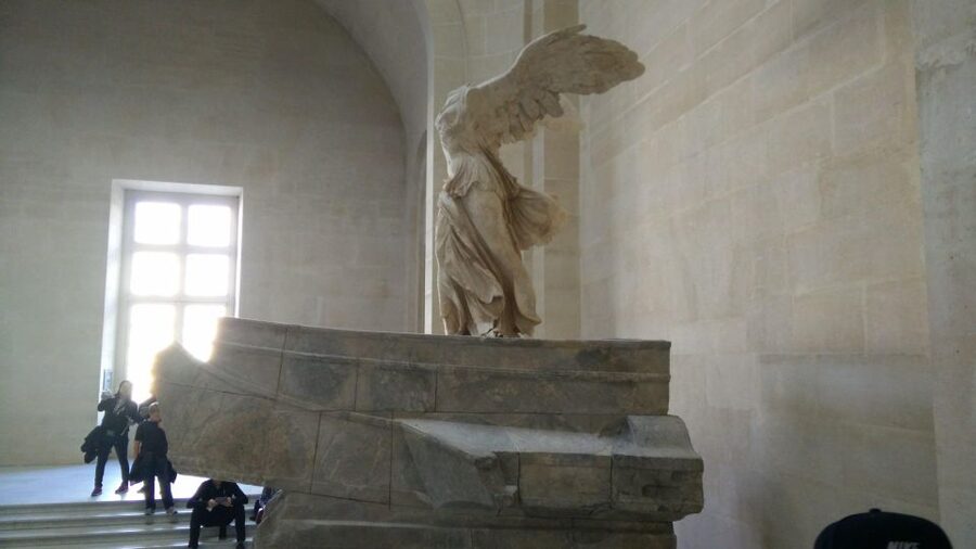 Paris: Guided Louvre Museum Tour with Optional Entry Ticket - Meeting near Louis XIV, then slipping past the longest waits