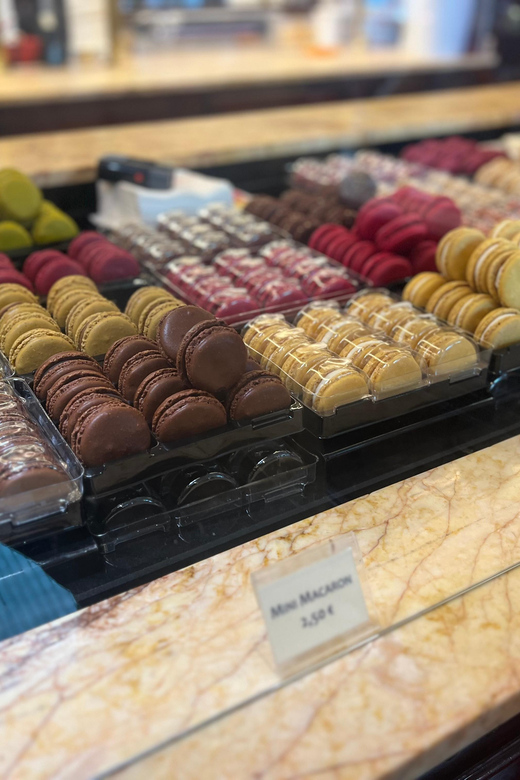 Paris: Guided Montmartre Walking Tour with Food & Wine - Cheese, Cold Cuts, and Wine: The Montmartre Wine Bar Finale