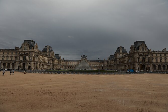 Paris Half Day Private Customized Walking Tour, Transport Options - Walking distance, car option, and how not to lose the day