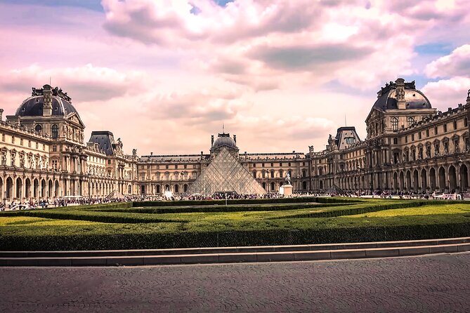 Paris Half Day Tour & Cruise, Private Guide & Louvre Entrance - Seine Views With Hop-On Hop-Off Boat Passes