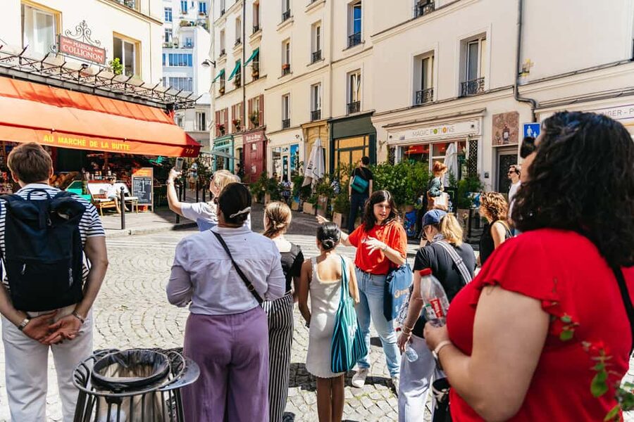 Paris: Hidden Gems of Montmartre with Local Guide - Vineyards, hidden lanes, and Lapin Agile with Lolo the painting donkey