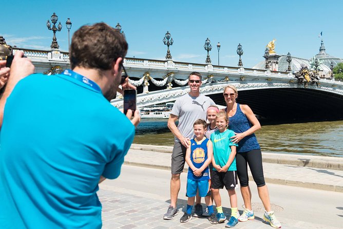 Paris Highlights Bike Tour: Eiffel Tower, Louvre and Notre-Dame - Riding the Seine: the view that makes the ride feel worth it