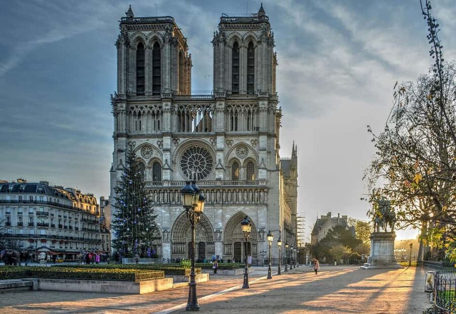 Paris Highlights Full Day Tour - Latin Quarter walking tour: bohemian streets and easy momentum