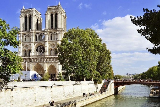 Paris Highlights Immersive Coach Tour - Champs-Elysees to Arc de Triomphe: the drive-by highlight everyone comes for