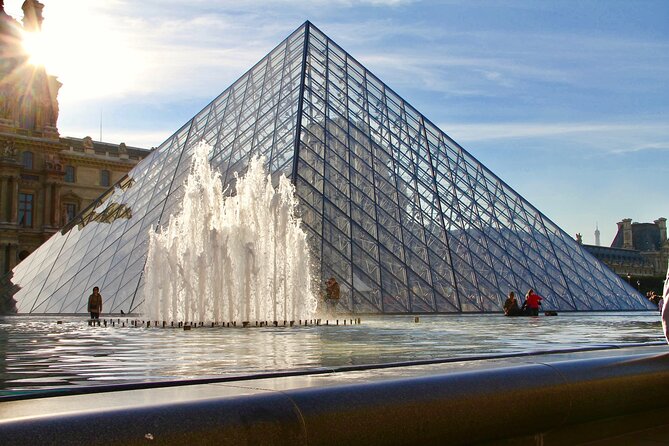 Paris - Historic City Center Walking Tour - Stop 5 and stop 6: Henri IV statue and Pont Neuf secrets