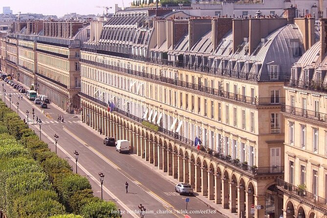 Paris Historic Private 3-hour Walking Tour with WWII Landmarks - Tuileries Gardens and the Monuments Men story