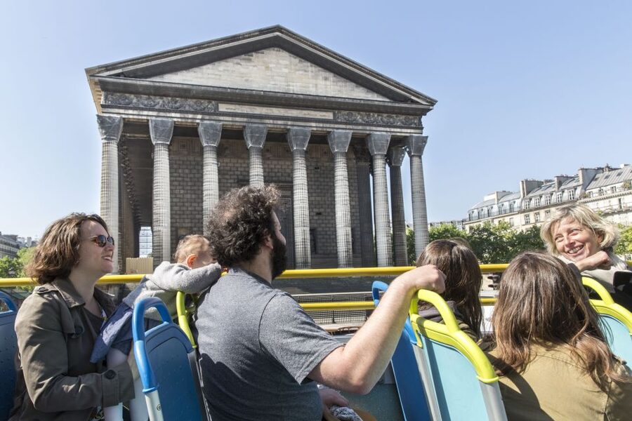 Paris: Hop-on Hop-off Bus Tour & Seine Cruise Bundle Tour - Inside the Vehicle, Audio, Apps, and the Small Details That Change Your Experience