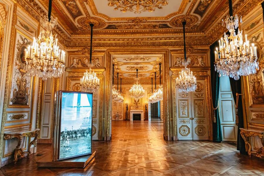Paris: Hôtel de la Marine Entry Ticket - Timing and crowds: when to schedule for a calmer visit