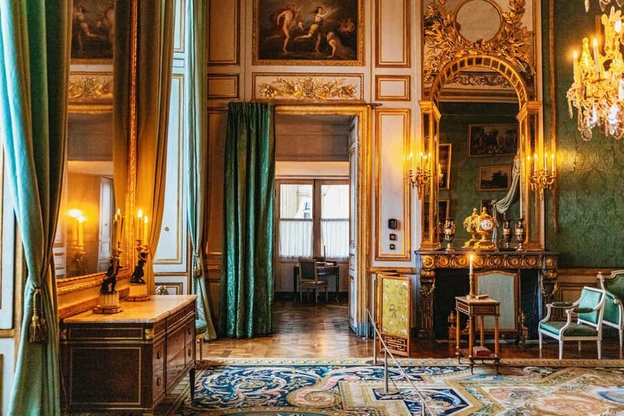 Paris: Hôtel de la Marine Entry Ticket - Salons and Loggia: what you get during the autumn window