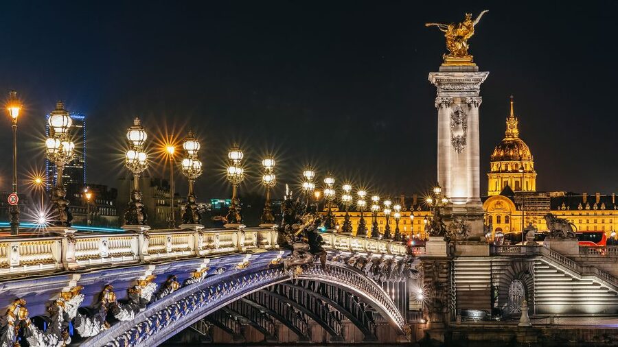 Paris: Illuminated Evening River Cruise & Waffle Tasting - Key things I’d plan around