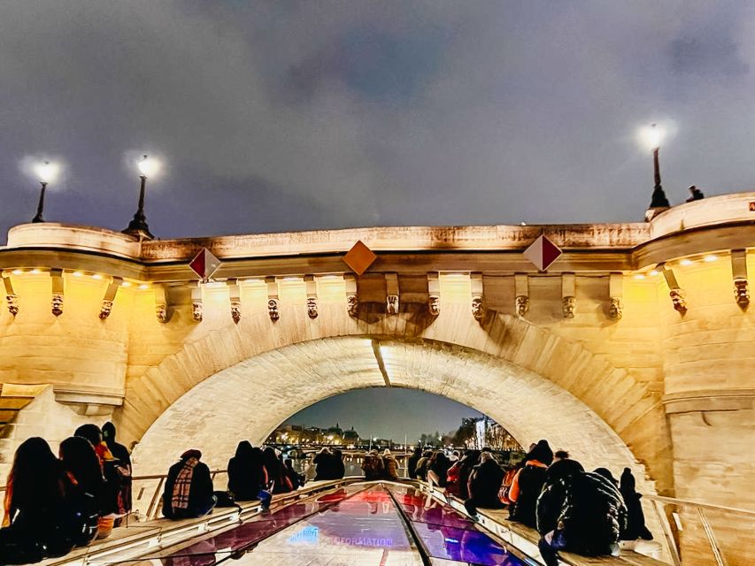 Paris: Illuminated Evening River Cruise & Waffle Tasting - The night route: what you’ll see from Invalides to the Eiffel Tower