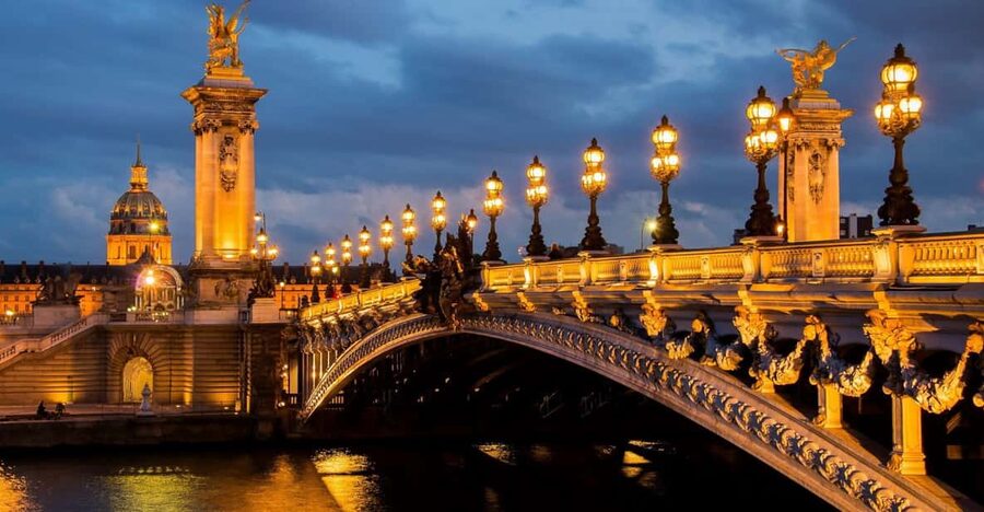 Paris: Illuminated Walking Tour - A City of Lights Walk, From Opéra Garnier to the Seine