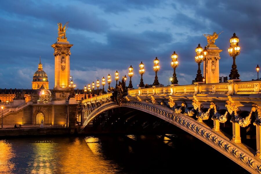 Paris: Illuminated Walking Tour - Ending at Soul Bridge, Then Adding a Seine Cruise