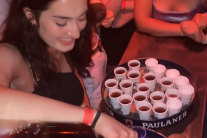 Paris International Pub Crawl with Free Shots & Fun Games - Where you start, how you find the guide, and why timing matters