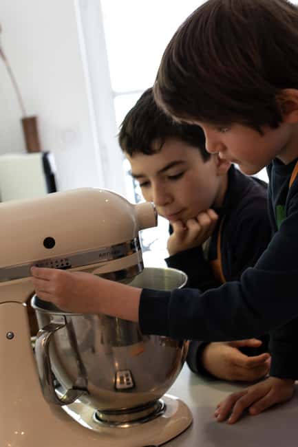 Paris: Kids in the Kitchen - Croissant - The 90 minutes: what happens from start to finish