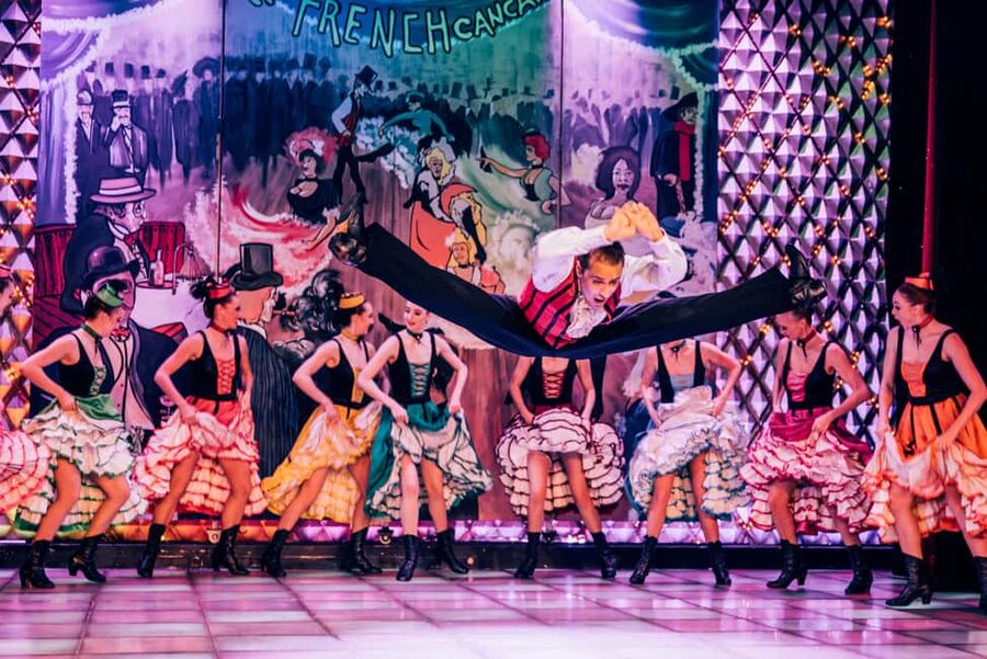 Paris: La Nouvelle Eve Cabaret Dinner Show - The 3-course dinner plan: what you eat and what you drink