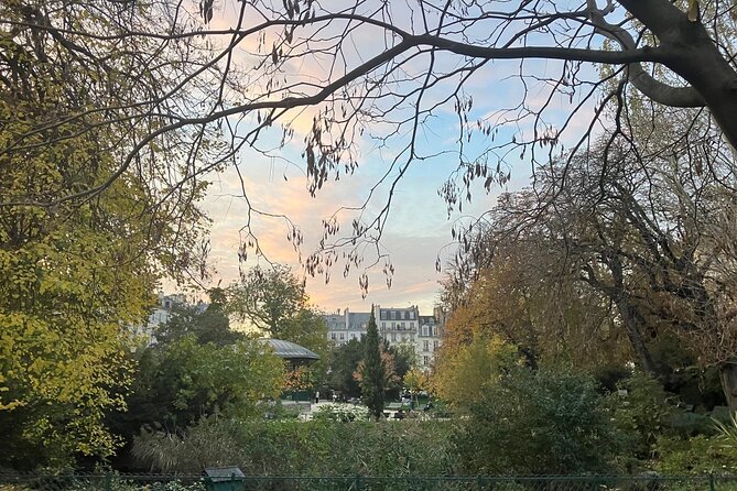 Paris Le Marais District Guided Walking Tour with Tastings - Price and Value at $39.61: What You Get for Your Money