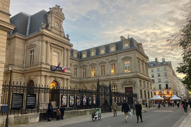 Paris Le Marais District Guided Walking Tour with Tastings - Boulangerie Brocco par Landemaine: The Pastry Stop That Sets the Tone