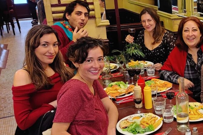 Paris Le Marais Food Tour – Full French Meal by Do Eat Better - Rue des Rosiers: a Jewish quarter snack that surprises people