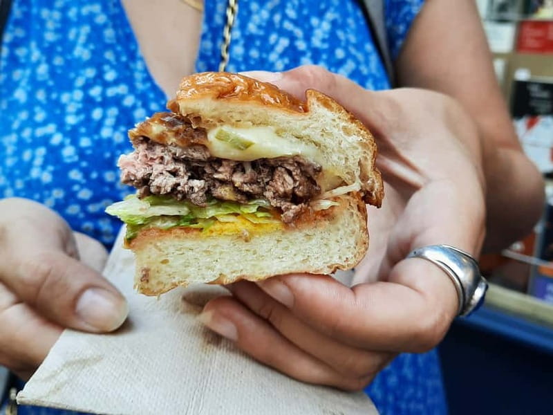 Paris: Le Marais Guided Food Tour with Tastings - The Marais Vibe: Hidden Gems Without the Guesswork