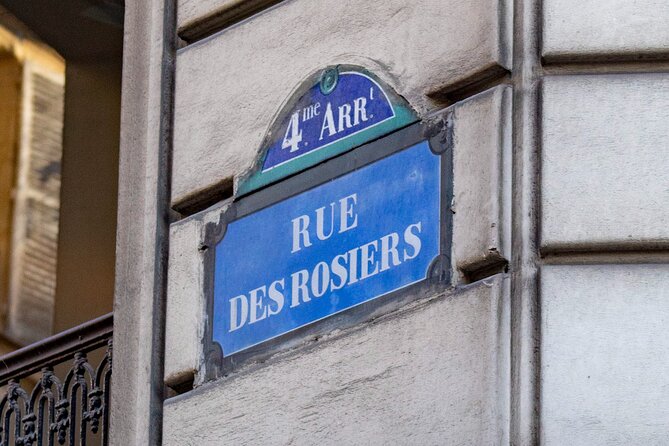 Paris Le Marais Walking Tour: An Incredible History - Small Group - How the Small Group Format Changes the Experience