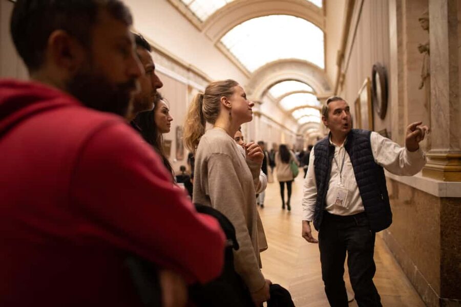 Paris Louvre Exclusive Semi Private Guided Tour Max 6 People - Key things to know before you go