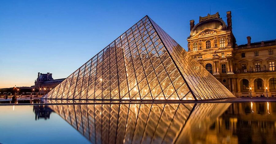 Paris: Louvre Guided Tour with Reserved Access & Boat Cruise - Meeting the Guide at the Arc of the Carrousel (Not the Museum Door)