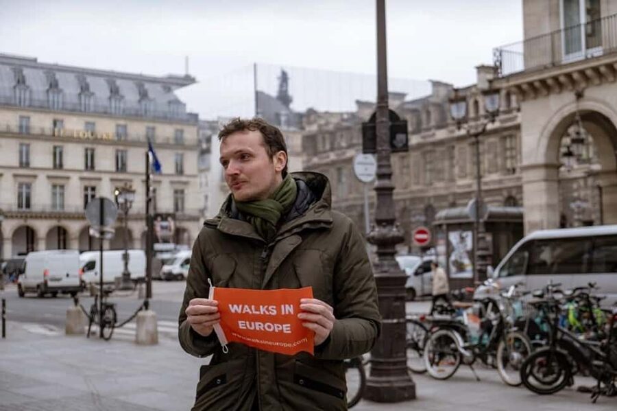 Paris: Louvre Masterpieces Tour with Pre-Reserved Tickets - The highlight loop: Mona Lisa, Venus de Milo, and Winged Victory