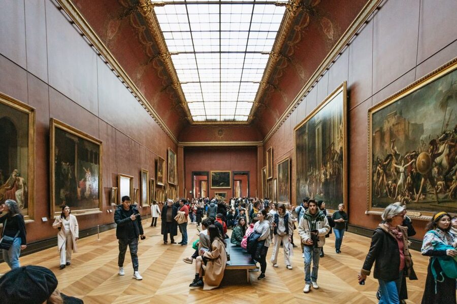Paris: Louvre Museum Entry Ticket With Host and River Cruise - The Seine River Cruise Afterward: One Hour of Paris From the Water