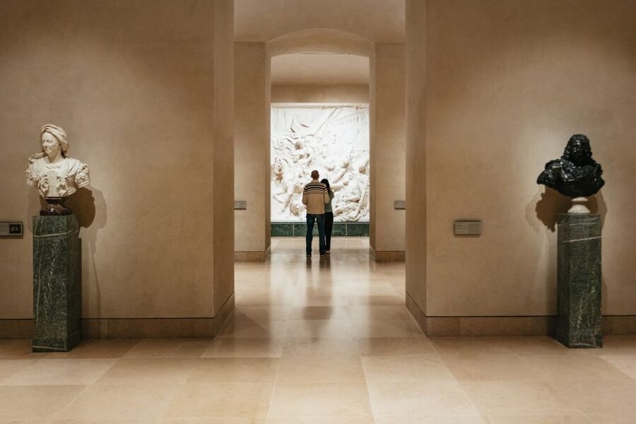 Paris: Louvre Museum Entry Ticket With Host and River Cruise - Audio on the Boat: Easy Context While You Sightsee