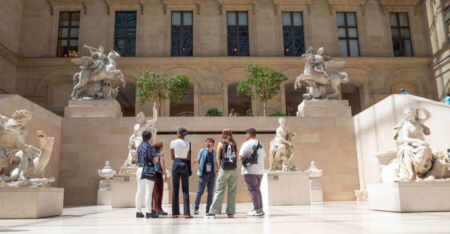 Paris: Louvre Museum Highlights and Mona Lisa Tour - Key Highlights You’ll Care About