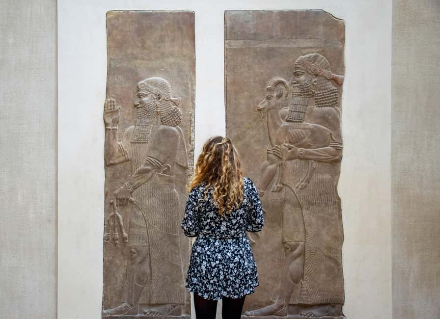 Paris: Louvre Museum Highlights Small-Group Guided Tour - Where You Start In The Louvre: Pyramid Landmark Meets “Let’s Go” Energy