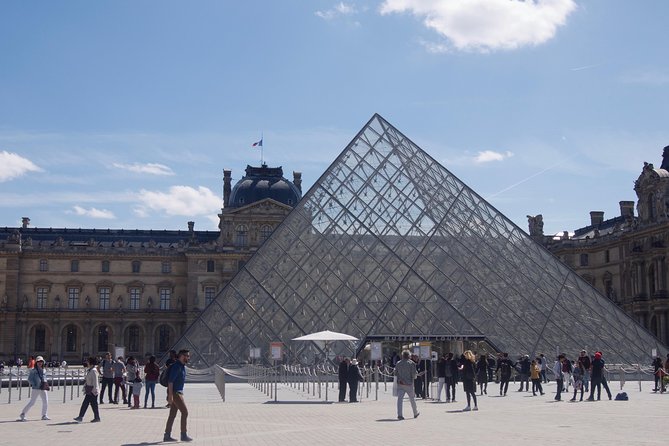 Paris Louvre Museum Must-Sees Guided Tour - Mona Lisa, Venus de Milo, and the “why it matters” commentary