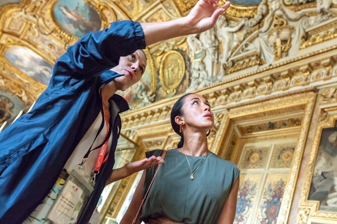 Paris: Louvre Museum Tour Mona Lisa & Iconic Masterpieces - Venus de Milo and Winged Victory: sculpture that feels alive