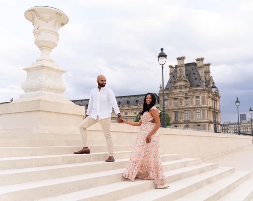 Paris: Louvre photoshoot or Seine bridges Eiffel Tower walk - A quick Paris photo walk that actually gets you usable shots
