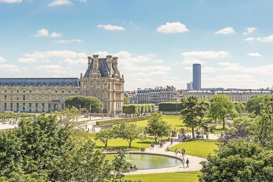 Paris: Louvre Private Family Tour for Kids + Reserved Entry - The 2-hour route that hits the big icons without feeling like a sprint
