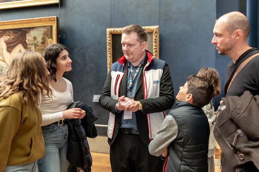 Paris: Louvre Private Family Tour for Kids + Reserved Entry - Practical stuff that makes or breaks the visit: bags, IDs, and comfort
