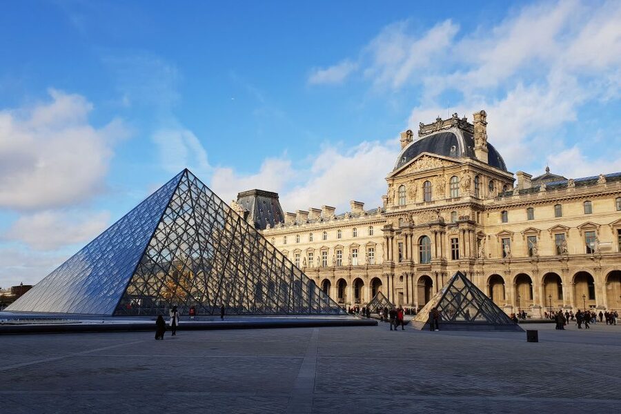 Paris: Louvre Reserved Ticket and River Cruise Combo - Stop 1 and 2: Musée du Louvre Arrival, Security, and Self-Guided Flow