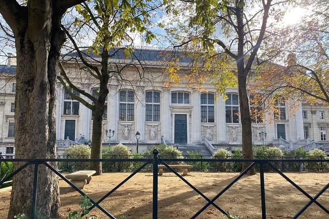 Paris & Louvre Semi Private or Private Tour with Île de la Cité - Small group energy, and why the guide names matter