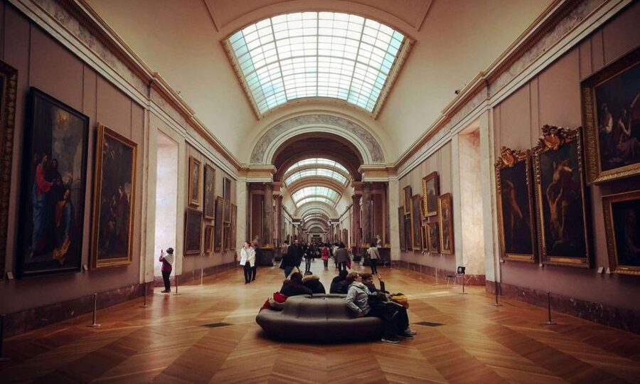 Paris: Louvre Ticket with Audioguide App and Seine Cruise - Getting your tickets and choosing the right time slot