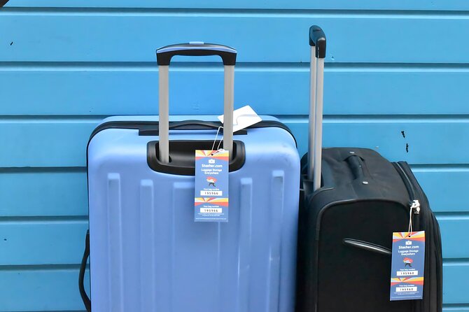 Paris: Luggage Storage close to Louvre Museum - Price and value: $8.94 per person can be a bargain