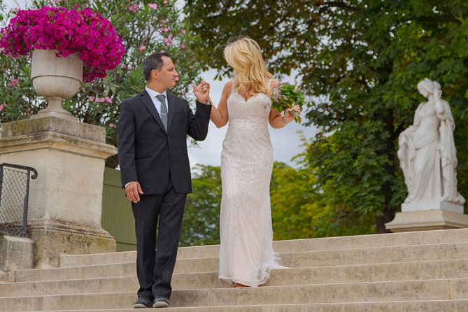 Paris Luxembourg Garden Wedding Vows Renewal Ceremony with Photo Shoot - Musee du Luxembourg: a quick stop that adds depth