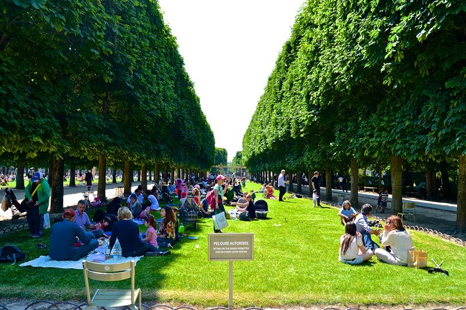 Paris Luxembourg Gardens Highlights Small-Group Walking Tour - Guide Style, Pace, and What to Do If English Is Not Perfect
