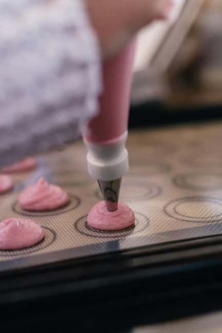 Paris: Macaron Baking Class - The macaron story you hear while you work