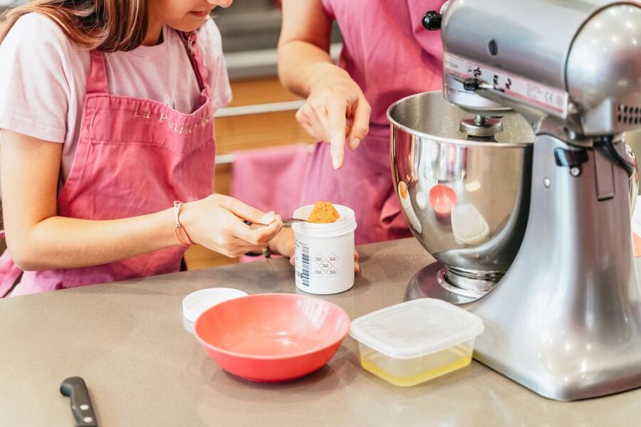 Paris: Macarons Cooking Class with Pâtisserie Chef Noémie - FAQ