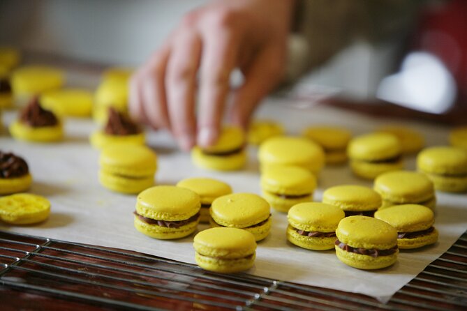 Paris Macarons Small-Group Baking Class with a Chef - Finding the pastry studio: 7 Rue de Béarn near Place des Vosges
