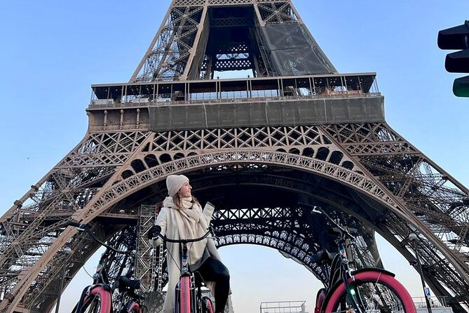 Paris Main Sights Bike Tour - Carrousel du Louvre and the Seine-side monuments you see without entering