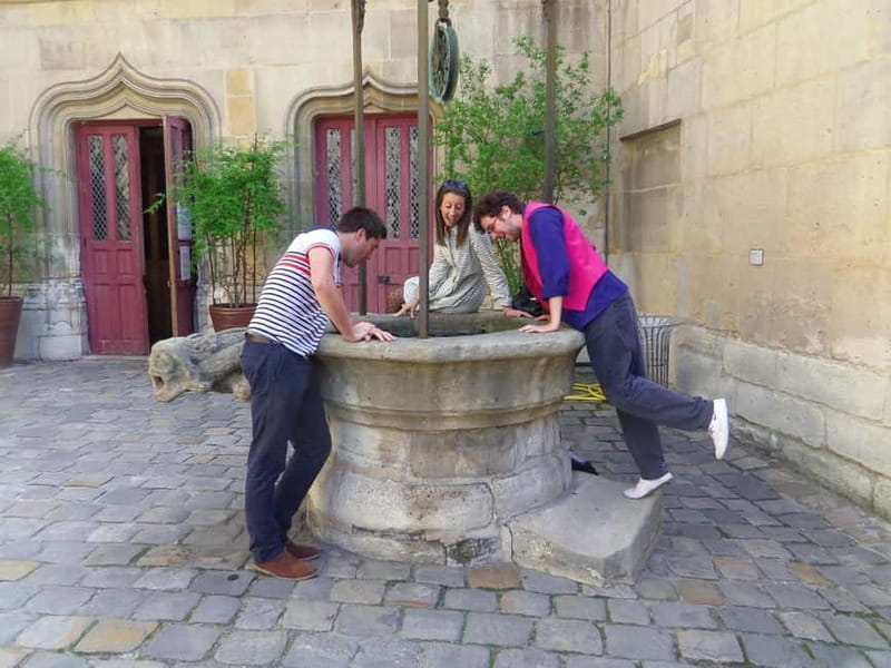 Paris: Marais without crowds. Guided Tour in a small group - Price and Time, and What You Really Get for $17